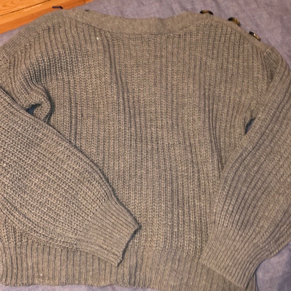 Grey Sweater - Picture 1 of 4